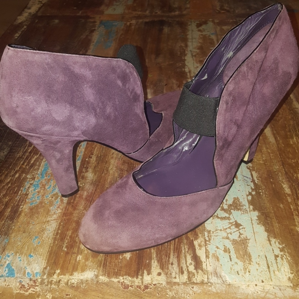 Nine West eggplant suede heels